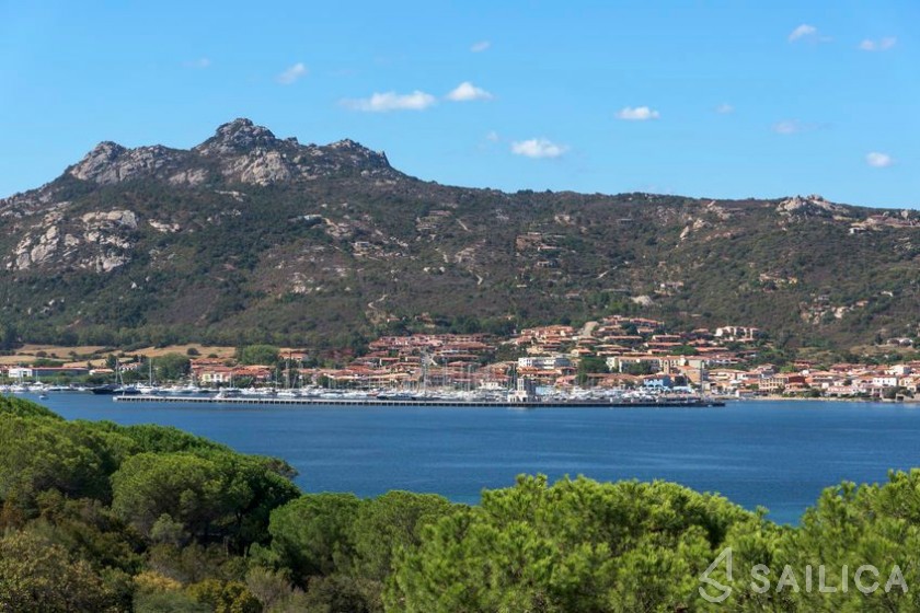 Leopard 42 - Yacht Charter Sailica