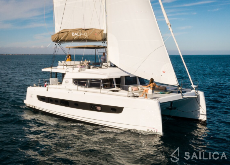Bali 4.6 - Yacht Charter Sailica