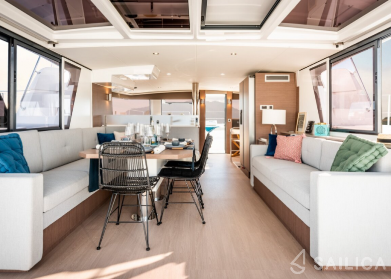 Bali 4.6 - Yacht Charter Sailica