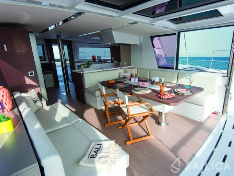 Bali 4.8 - Yacht Charter Sailica