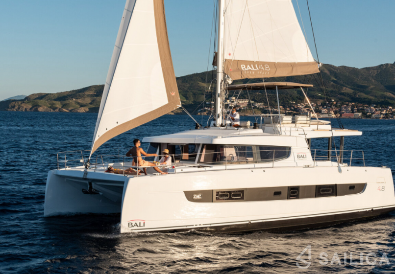 Bali 4.8 - Yacht Charter Sailica