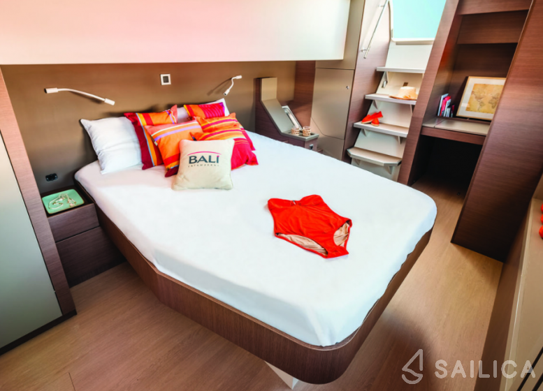 Bali 4.8 - Yacht Charter Sailica