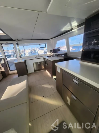 Leopard 45 - Yacht Charter Sailica