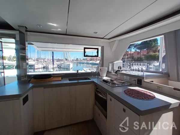 Leopard 45 - Yacht Charter Sailica