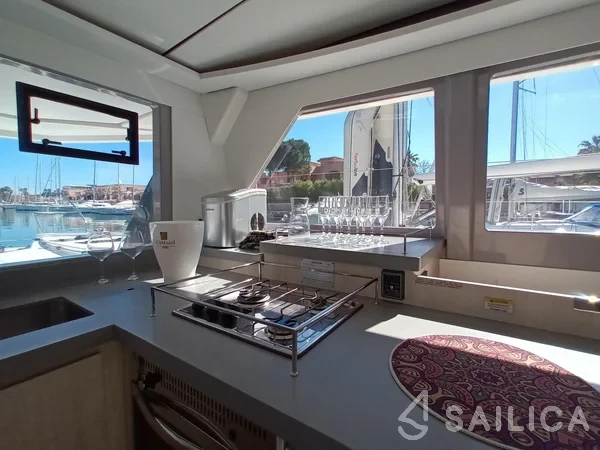 Leopard 45 - Yacht Charter Sailica