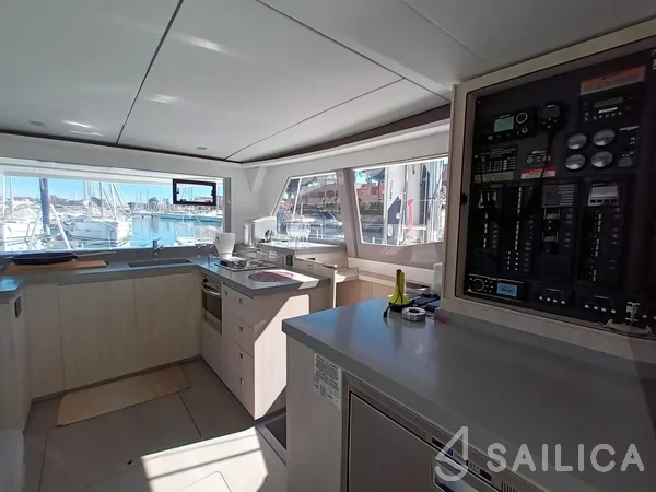 Leopard 45 - Yacht Charter Sailica