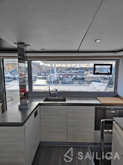 Leopard 50 - Yacht Charter Sailica