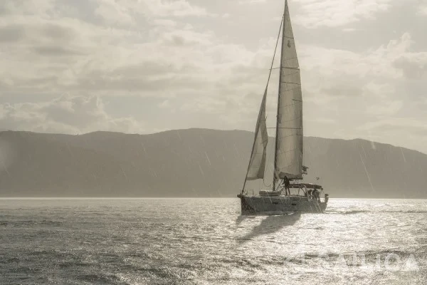 Oceanis 45 - Yacht Charter Sailica