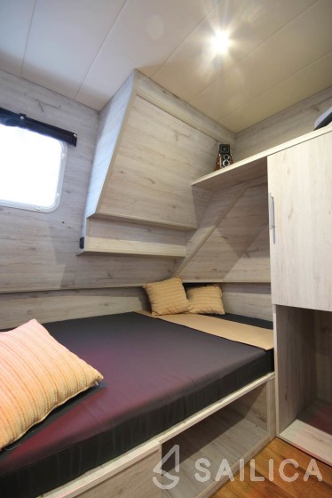 Minuetto Electric 8+ - Yacht Charter Sailica