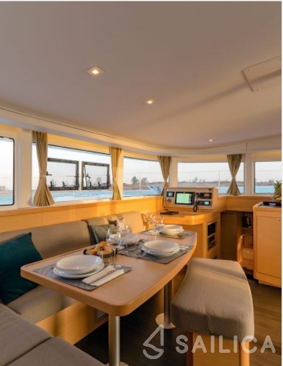 Lagoon 42 - 4 + 2 cab. - Yacht Charter Sailica