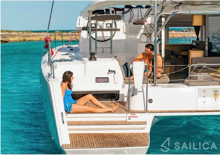 Lagoon 42 - 4 + 2 cab. - Yacht Charter Sailica