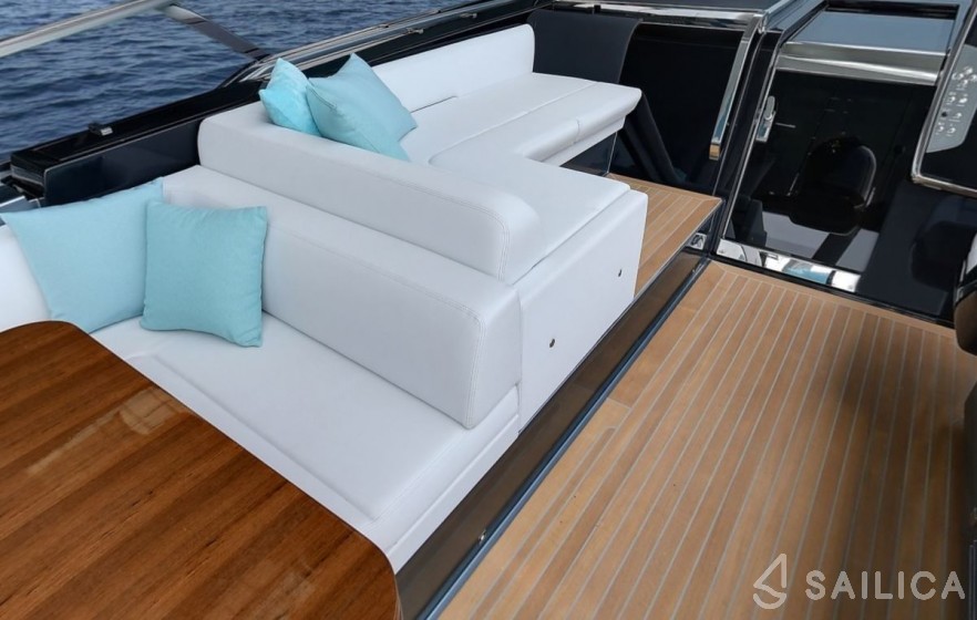 Riva 56 Rivale - Yacht Charter Sailica
