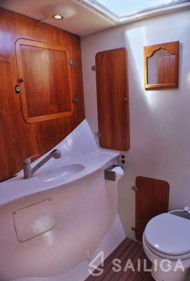 Custom Built - Yacht Charter Sailica