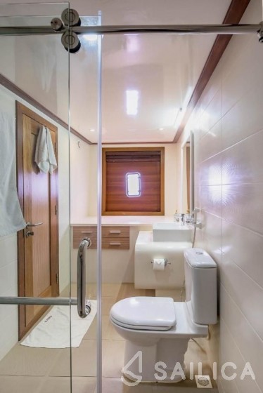 Custom Built - Yacht Charter Sailica