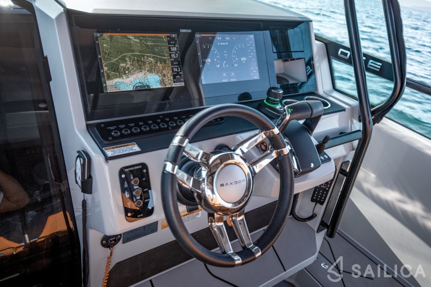 Saxdor 320 GTO - Yacht Charter Sailica