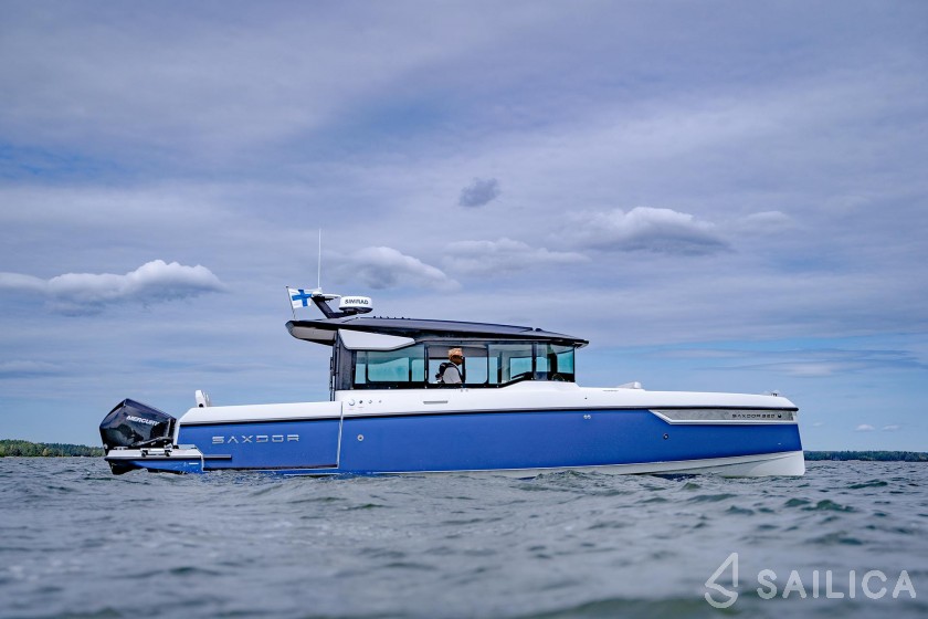 Saxdor 320 GTO - Yacht Charter Sailica