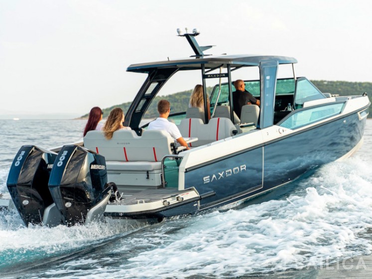 Saxdor 320 GTO - Yacht Charter Sailica