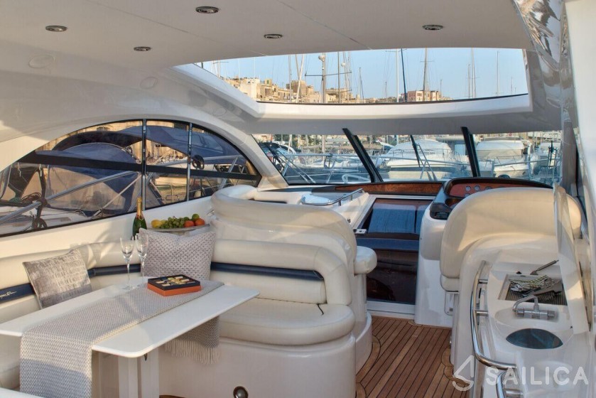 Camargue 50 - Yacht Charter Sailica