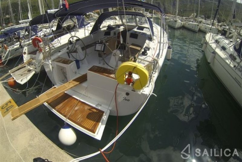 Hanse 415 - Yacht Charter Sailica