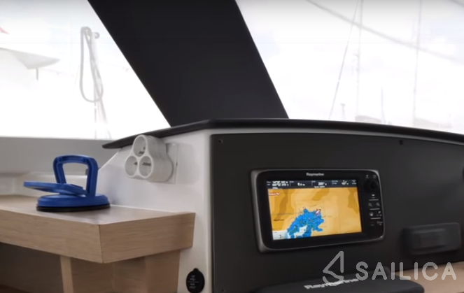 Helia 44 - Yacht Charter Sailica