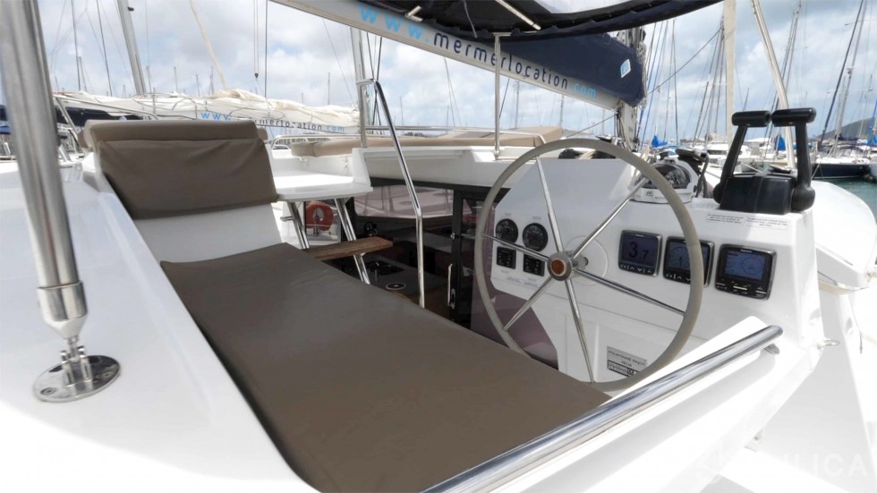 Helia 44 - Yacht Charter Sailica
