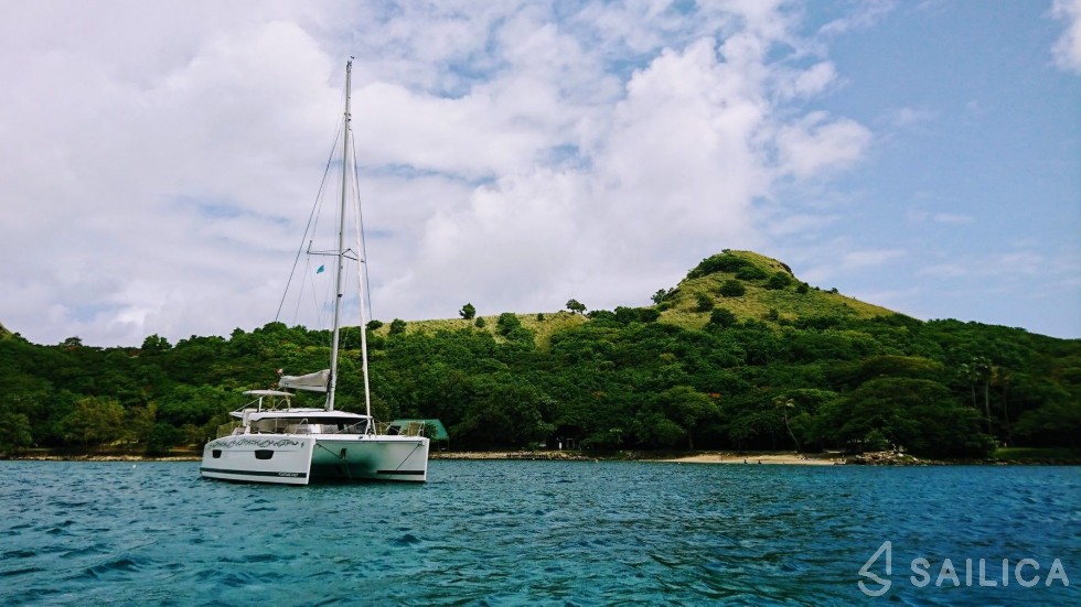 Lucia 40 - Yacht Charter Sailica