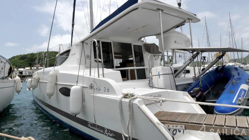 Mahé 36 - Yacht Charter Sailica