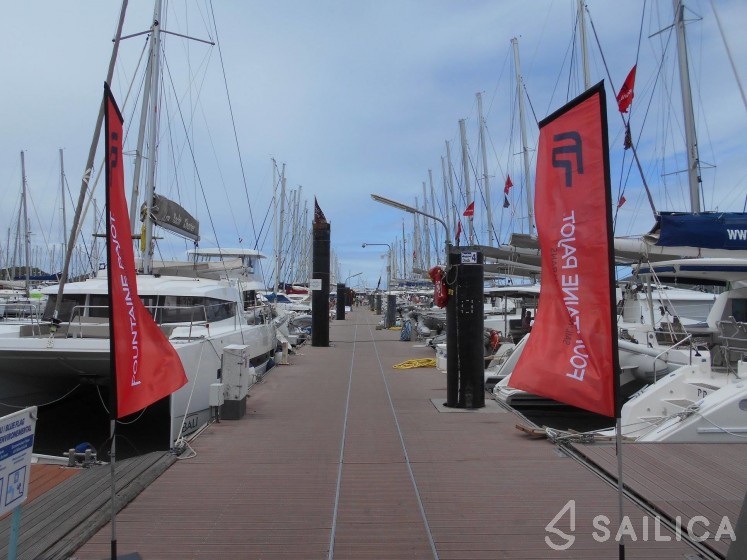 Mahé 36 - Yacht Charter Sailica