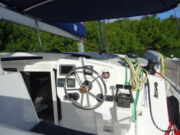 Mahé 36 - Yacht Charter Sailica