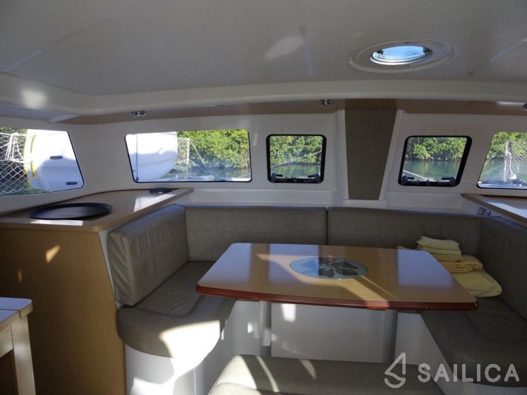 Mahé 36 - Yacht Charter Sailica