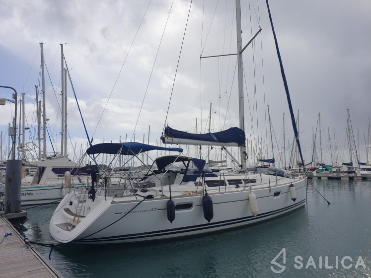Sun Odyssey 42i - Yacht Charter Sailica