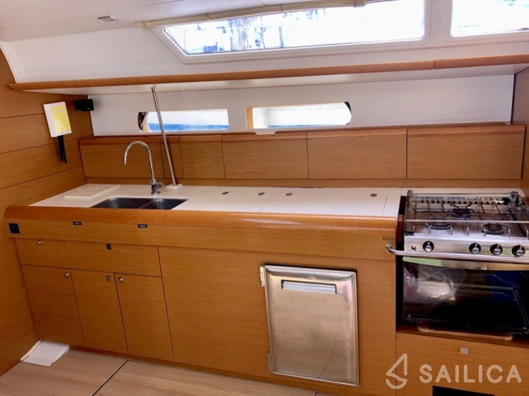 Sun Odyssey 469 - Yacht Charter Sailica