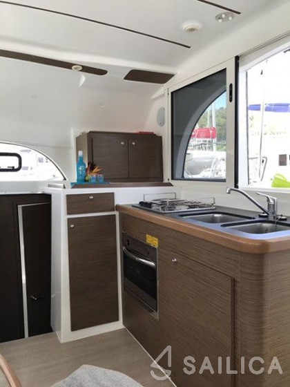 Lagoon 380 - Yacht Charter Sailica