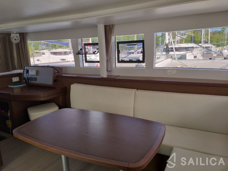 Lagoon 450 - Yacht Charter Sailica