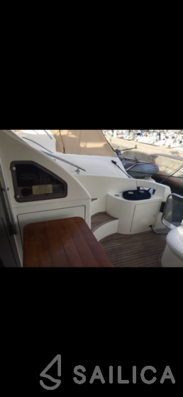 Azimut 46 - Yacht Charter Sailica