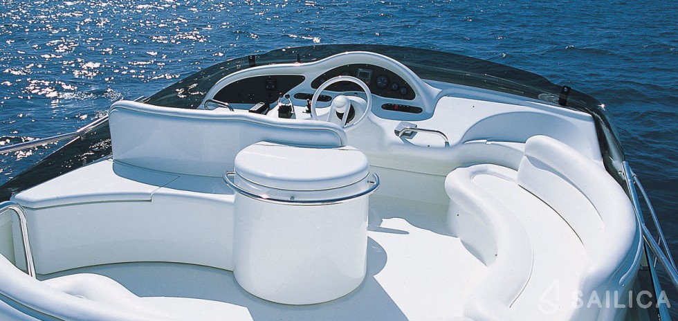 Azimut 46 - Yacht Charter Sailica