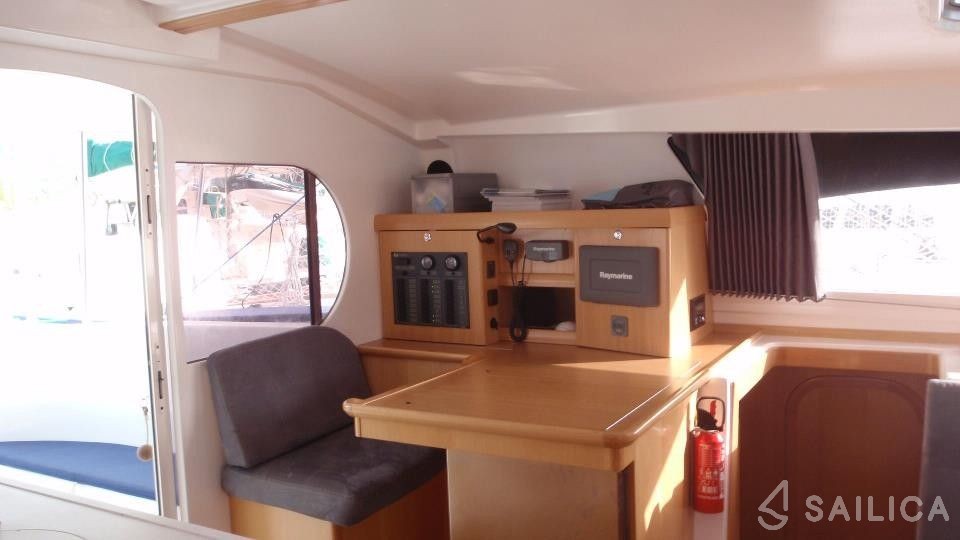 Nautitech 44 - Yacht Charter Sailica