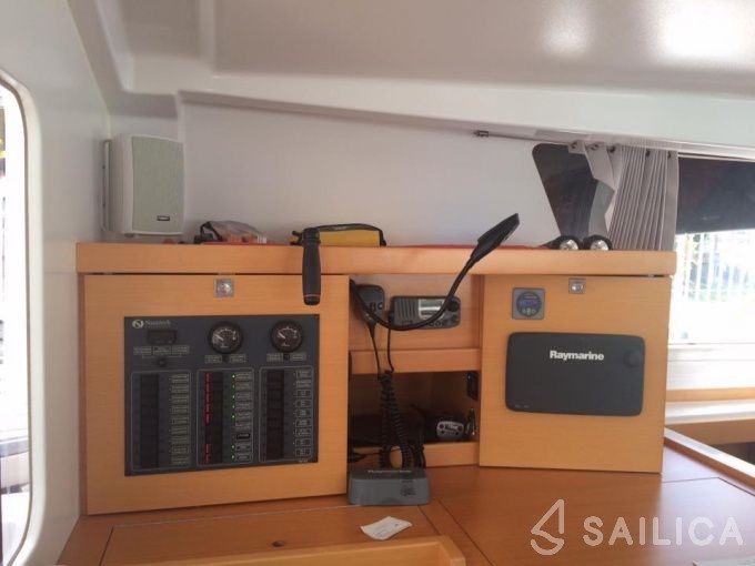 Nautitech 44 - Yacht Charter Sailica