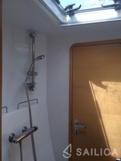 Nautitech 44 - Yacht Charter Sailica