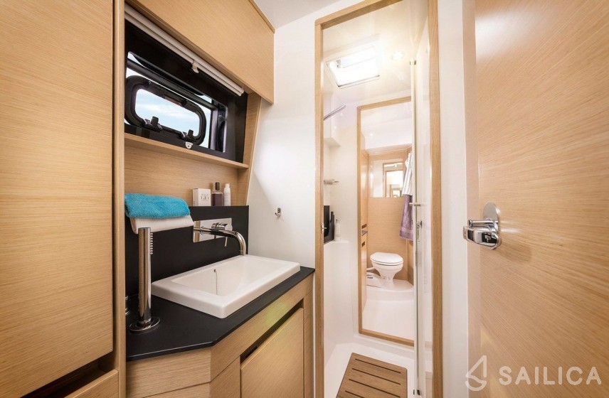 Nautitech 46 - Yacht Charter Sailica