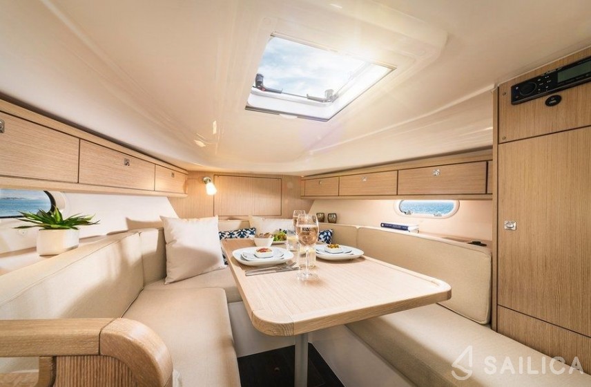 Bavaria S29 - Yacht Charter Sailica