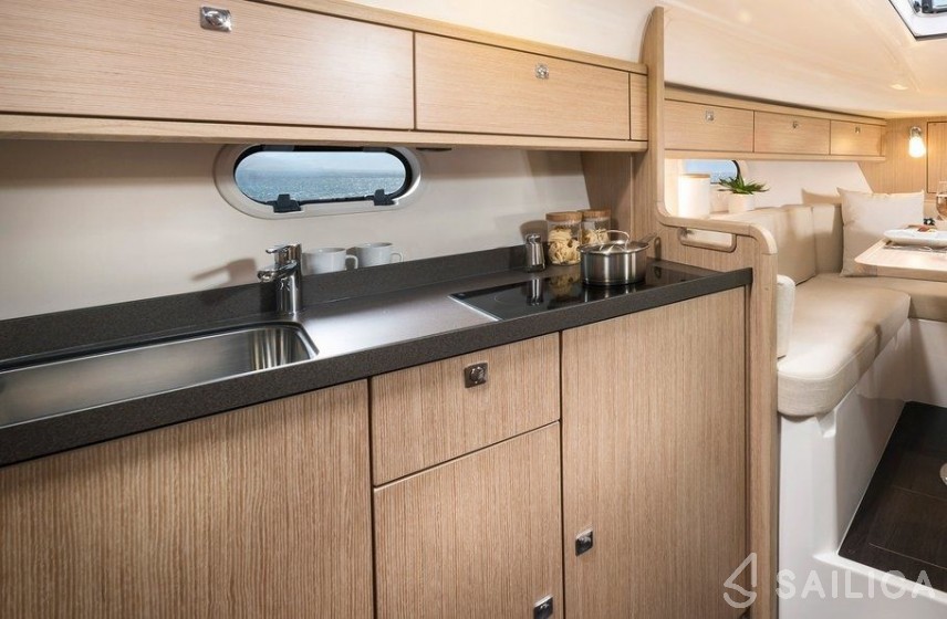 Bavaria S29 - Yacht Charter Sailica
