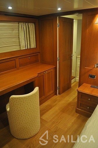 Hessen 83 - Yacht Charter Sailica