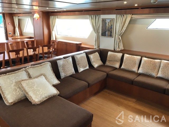 Hessen 83 - Yacht Charter Sailica