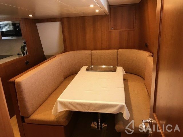 Hessen 83 - Yacht Charter Sailica