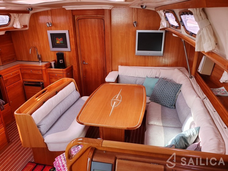 Bavaria 46 Cruiser - Yacht Charter Sailica