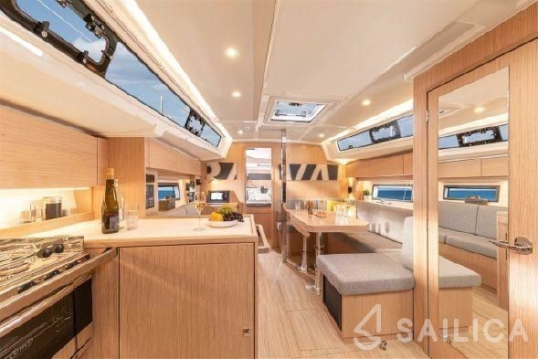 Bavaria C38 - Yacht Charter Sailica