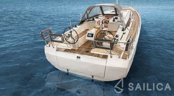 Bavaria C38 - Yacht Charter Sailica