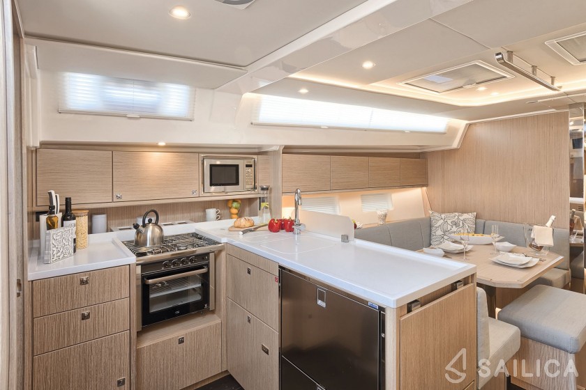 Bavaria C45 - Yacht Charter Sailica