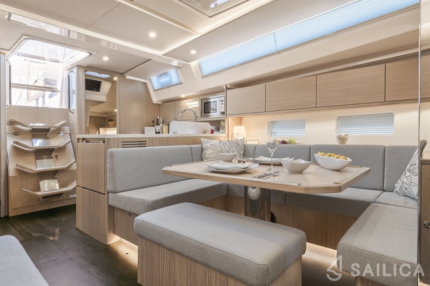 Bavaria C45 - Yacht Charter Sailica